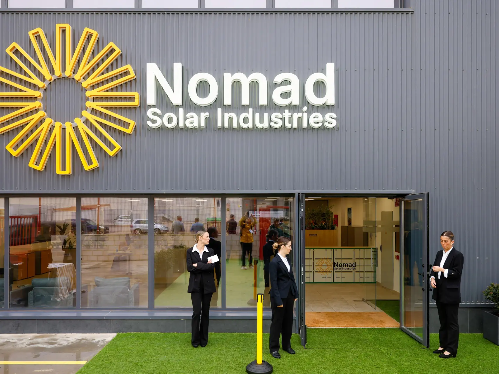 Nomad Solar Industries inaugura fábrica en Toleda