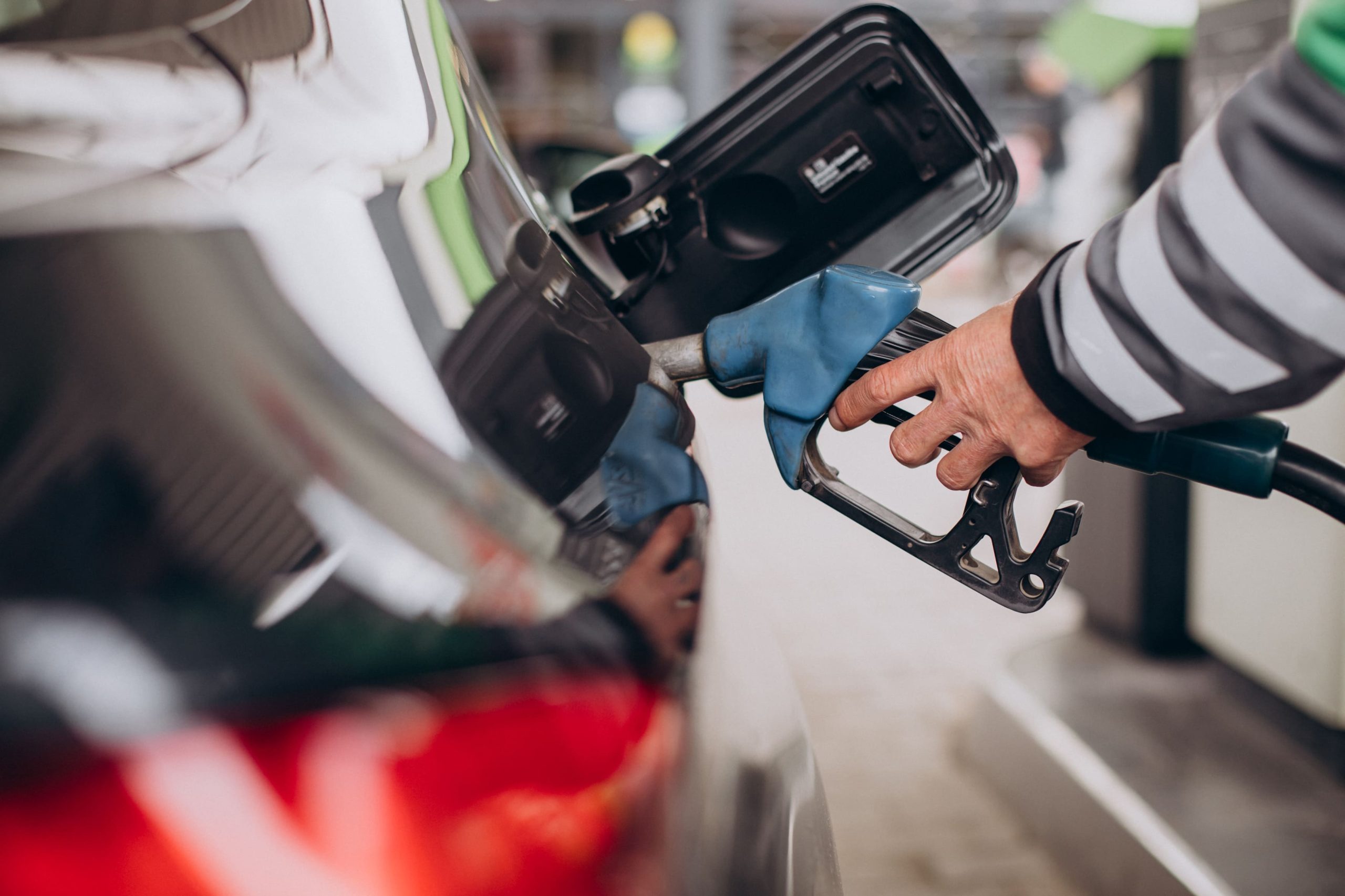 Cálculo del coste de combustible de un generador diésel frente a un sistema solar autónomo