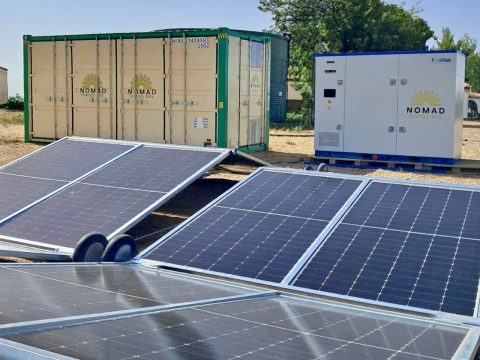 C0BCA6C8-B4CE-4F60-A935-6C2D88D0ED41_1_201_a